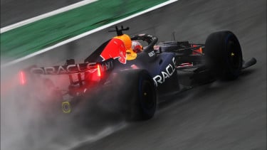 Dua Bendera Merah Warnai Uji Coba Tertutup Red Bull di Barcelona, Max Verstappen Tergelincir Sementara Isack Hadjar...