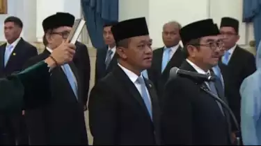 Presiden Prabowo Subianto lantik Bahlil Lahadalia menjadi Ketua Dewan Energi Nasional di Istana Negara, Jakarta Pusat, Rabu (28/1/2026).