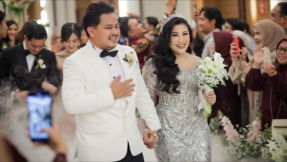 Baru Dua Bulan Menikah, Boiyen Gugat Cerai Suami di Tengah Kasus Dugaan Penipuan