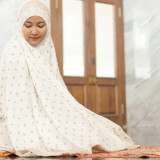 Apakah Boleh Shalat Tarawih Tidak pakai Mukena?