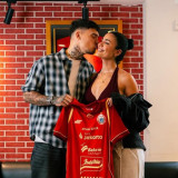 Potret Cantik Tunangan Shayne Pattynama yang Ikut Jadi Sorotan Usai Sang Bek Timnas Indonesia Gabung Persija Jakarta