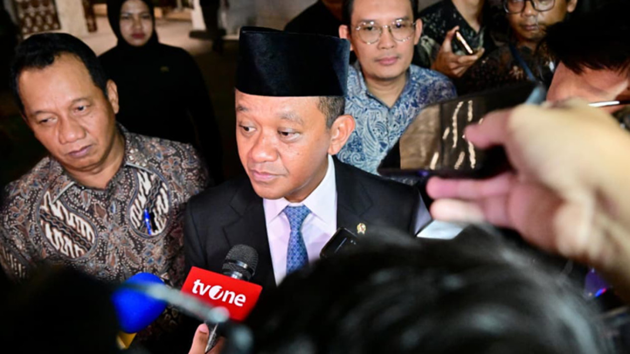 Ratas di Istana, Bahlil Sebut Prabowo Minta Optimalisasi Minerba Demi Lonjakan Penerimaan Negara
            - galeri foto