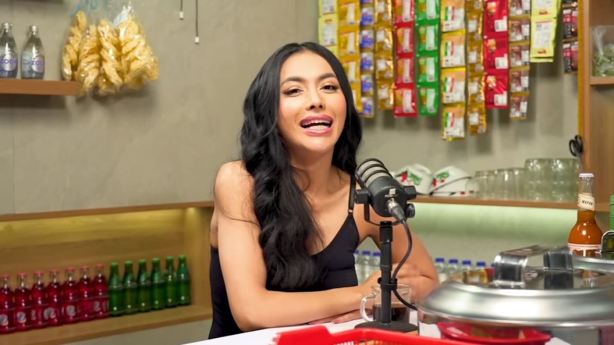 Denada Akui Ressa Rizky Sebagai Anaknya, Tessa Mariska Teringat pada Momen 24 Tahun Lalu: Kayaknya Sudah Melahirkan
            - galeri foto