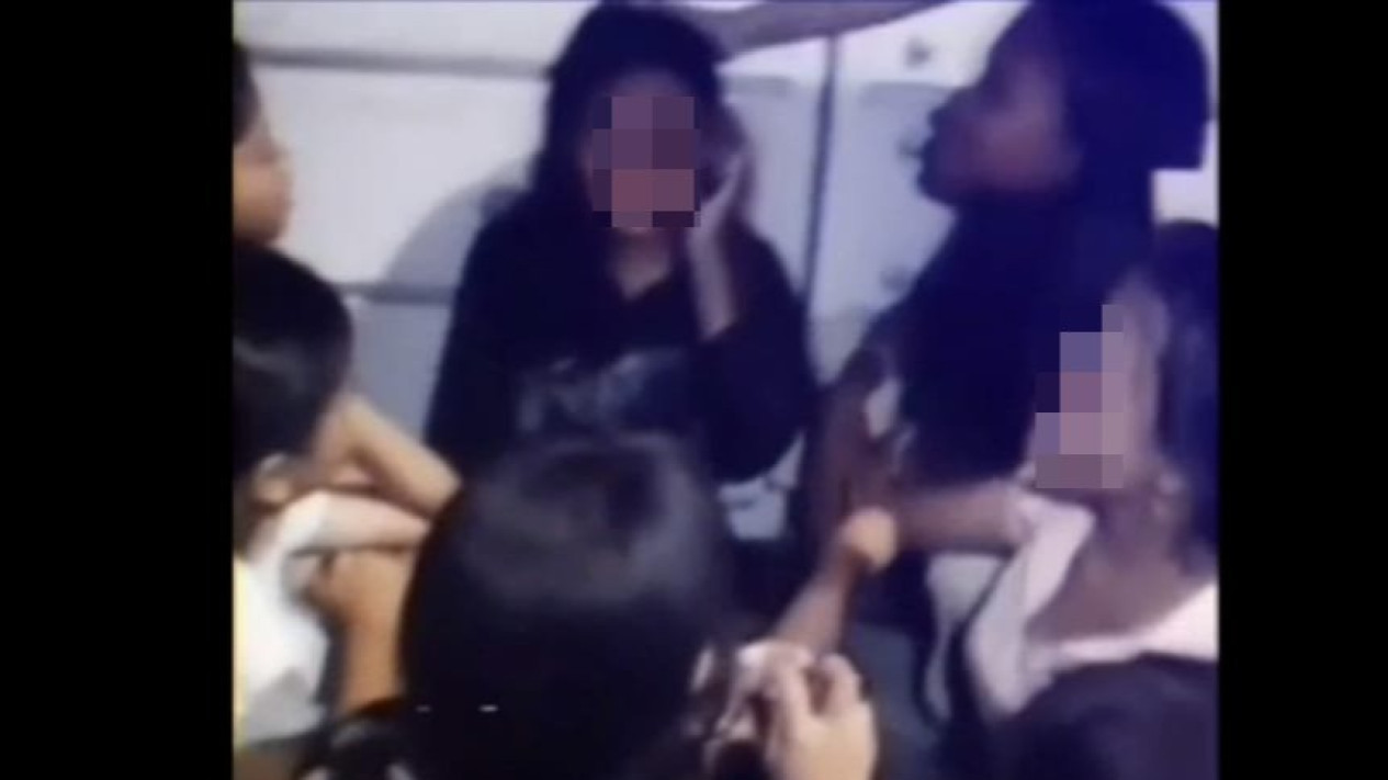 Viral, Sepuluh Anak Perempuan Keroyok Temannya karena Hal Sepele, Kasus Ditangani Polrestabes Surabaya
            - galeri foto