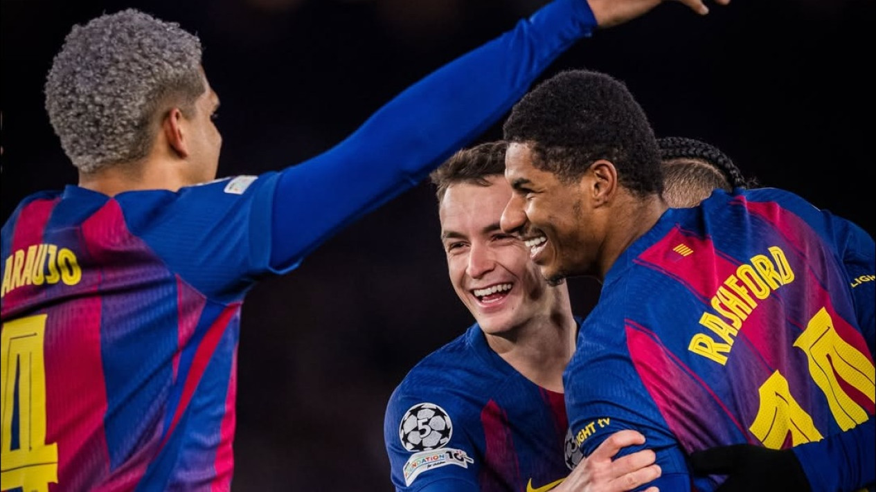 Barcelona Lolos 16 Besar Liga Champions, Hansi Flick Justru Pasang Alarm Bahaya Usai Comeback Lawan Copenhagen
            - galeri foto