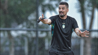 Jamu Mantan, Carlos Pena Puji Permainan Individu Persija 