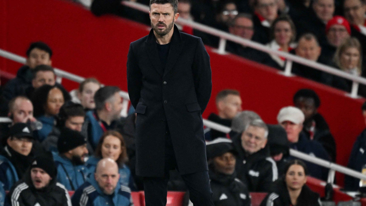 Kemarin Sebut Tidak Pantas, Kini Roy Keane Berubah Pikiran dengan Kinerja Carrick di MU
            - galeri foto