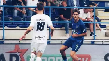 Bek FCV Dender berdarah Surabaya Luc Marijnissen