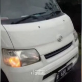 Pria Tewas Misterius Dalam Mobil Gran Max Putih yang Masih Menyala di Tol Japek