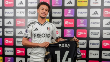 Transfer Panas Liga Inggris: Fulham Tebus Oscar Bobb dari Manchester City