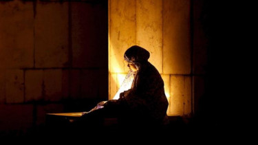 Mulai Sekarang Coba Salat Tahajud di Waktu Ini, Kata Ustaz Adi Hidayat Lebih Afdhol untuk Raih Keistimewaannya