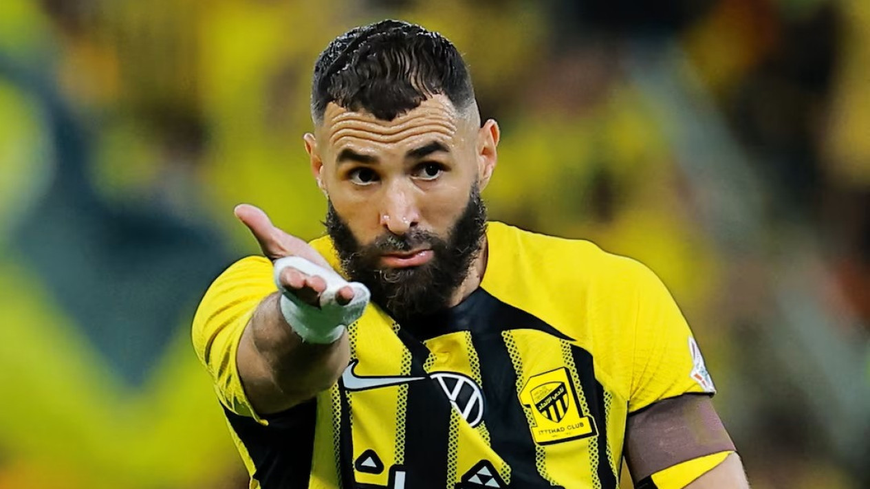 Tak Sepakat dengan Tawaran Kontrak Baru dari Al-Ittihad, Karim Benzema Pikirkan Opsi Comeback ke Real Madrid?
            - galeri foto