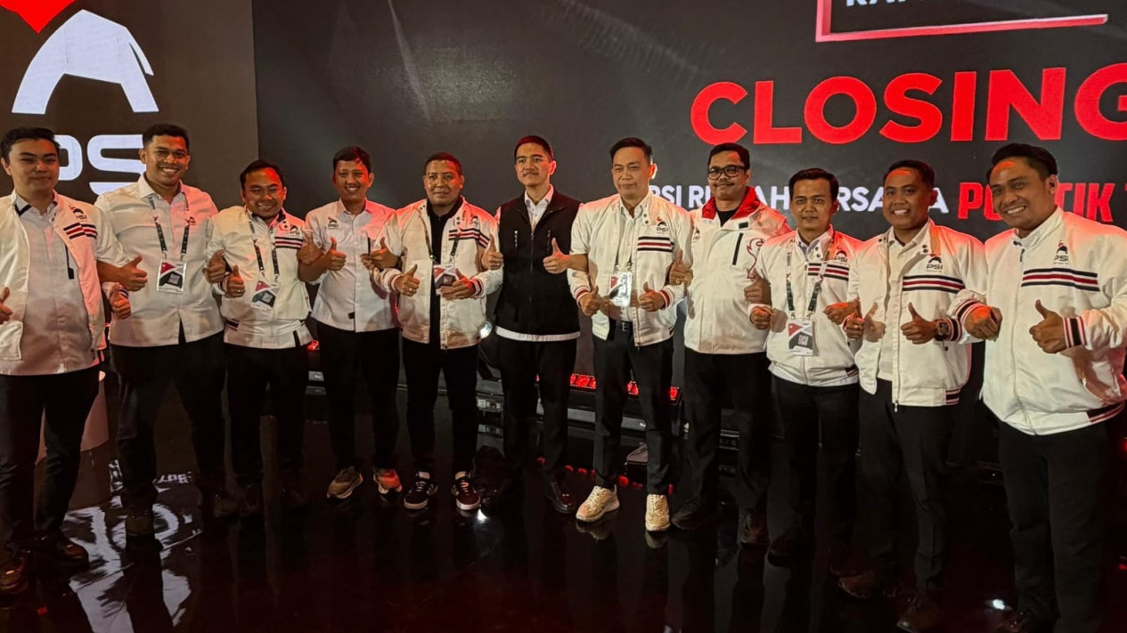 Sejumlah Tokoh Gabung PSI, Mantan Ketum Liga Mahasiswa Nasional untuk Demokrasi: Untuk Perjuangkan Rakyat
            - galeri foto