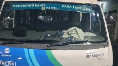 Detik-Detik Sopir JakLingko Gagalkan Jambret di Ciracas Jaktim, Pelaku Dihajar Warga