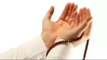 Bukan Hanya dapat Pahala, Zikir Juga Bisa Menggugurkan Dosa kata Ustaz Adi Hidayat