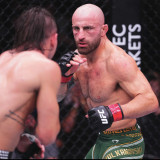 Islam Makhachev Prediksi Alexander Volkanovski Bakal Tumbang dari Movsar Evloev, Singgung Faktor Ini