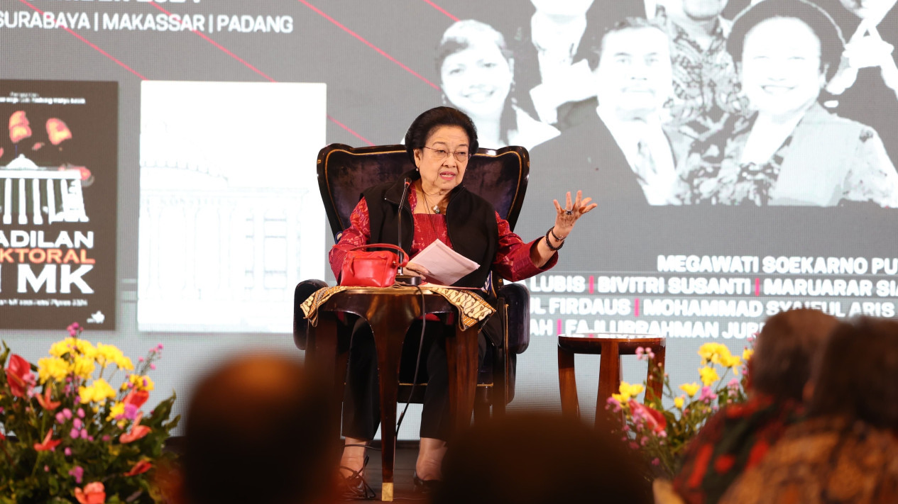 Bertolak ke UAE, Megawati Dijadwalkan Bertemu Putra Mahkota hingga Jadi Pembicara di International Human Fraternity Majlis
            - galeri foto