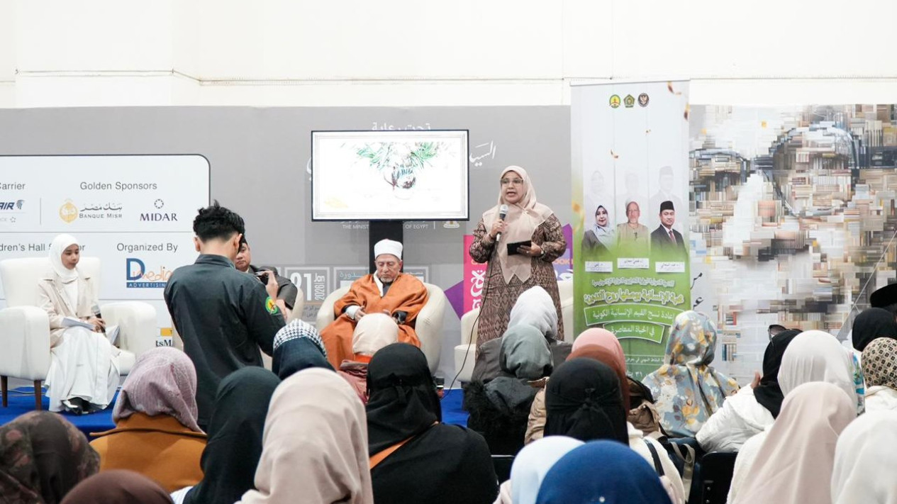 Konsep Ekoteologi Kemenag Dipaparkan dalam Forum Internasional di Mesir: Agama Tak Berhenti pada Ritual
            - galeri foto