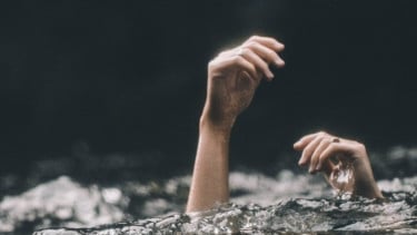 Memasuki Hari Kelima, Pencarian Pemuda yang Tenggelam di Kali Cengkareng Drain Masih Nihil