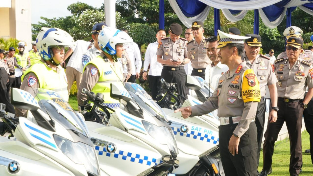 Polda Jateng Resmi Gelar Operasi Keselamatan Candi 2026, Kerahkan 3.592 Personel Gabungan
            - galeri foto