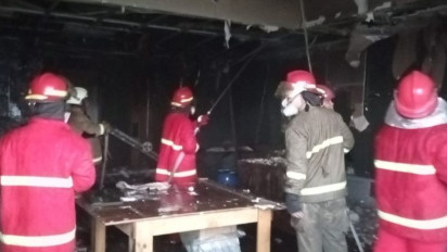 Klaster Hunian di Cengkareng Diamuk Si Jago Merah, 16 Mobil Damkar Dikerahkan