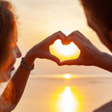 3 Zodiak Paling Beruntung dalam Percintaan Hari ini