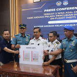 Dua WN Cina Diduga Curi Uang Penumpang Malaysia di Pesawat Jakarta-Surabaya, Terancam Deportasi