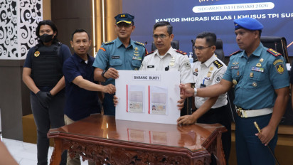 Diduga Curi Uang Penumpang, Dua WN Cina Diamankan di Bandara Juanda