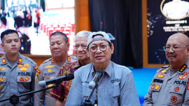 Bedah Buku Alter Ego Listyo Sigit, Prof. Hermawan Kupas Dinamika Kebijakan Kapolri hingga Isu Reformasi Polri