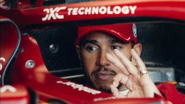 Pernyataan Jujur Lewis Hamilton Usai Jajal Mobil Baru Ferrari untuk F1 2026 saat Uji Coba Barcelona, Baginya...