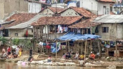 Hampir Separuh Warga Ditanggung Negara, DPR Ungkap Potret Baru Kemiskinan Indonesia