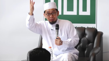 Mulai Hari ini Tolong Amalkan Istighfar, Kata Ustaz Adi Hidayat Punya 3 Keistimewaan yang Tak Terduga