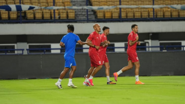 Disambut Bobotoh, Eks Persib Tetap Profesional Bawa Malut United Curi Poin di Bandung