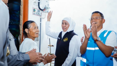 Gubernur Khofifah Targetkan Percepatan Elektrifikasi 100 Persen