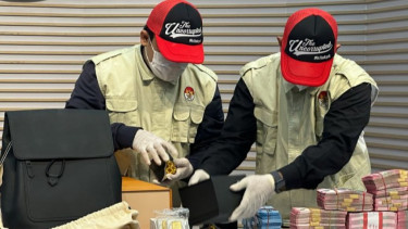 Kronologi Kongkalikong PT Blueray Cargo dengan Pejabat Bea Cukai untuk Loloskan Barang KW Tanpa Pengecekan