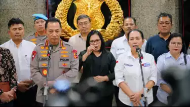 Kapolri Jenderal Listyo Sigit Prabowo menerima audiensi dari Konfederasi Serikat Buruh Seluruh Indonesia (KSBSI).