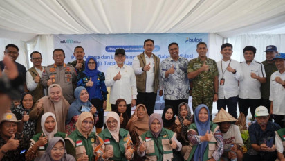 Dirut BULOG dan Menko Pangan Melaunching Serapan Gabah di Maros Sulsel, Topang Target 4 Juta Ton Setara Beras 2026