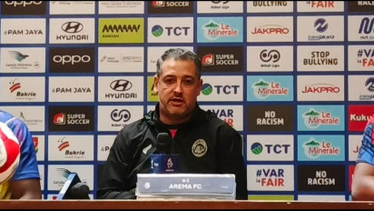 Formasi Berubah-ubah, Arema Justru Makin Menggila Kalahkan Semen Padang