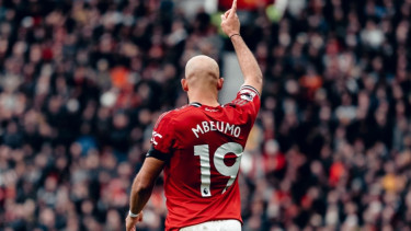 Michael Carrick Belum Terkalahkan! Manchester United Bungkam Tottenham 2-0