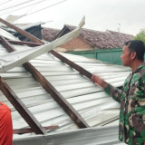 Puluhan Rumah di Probolinggo Rusak Diterjang Angin Kencang