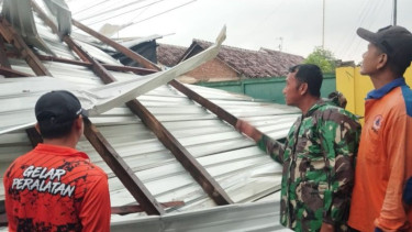 Puluhan Rumah di Probolinggo Rusak Diterjang Angin Kencang