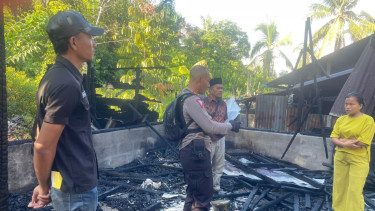 Cekcok dengan Istri, Suami di Tapteng Ngamuk Bakar Rumah hingga Tak Bersisa