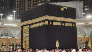 Arab Saudi Tetapkan Tarawih 13 Rakaat, Apa Alasannya?