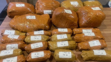Peredaran Ganja 9,4 Kilogram Digagalkan, Tiga Pelaku Ditangkap dalam Mobil di Parkiran Rumah Sakit Jakarta Timur