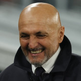 Momen Unik usai Juventus Ditahan Lazio: Luciano Spalletti Cium Pipi Reporter Wanita Sembari Tuntut Reformasi Wasit