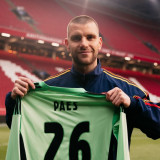 Bukti Maarten Paes Punya Paspor Indonesia, Gagal Debut Bersama Ajax Gara-gara Visa