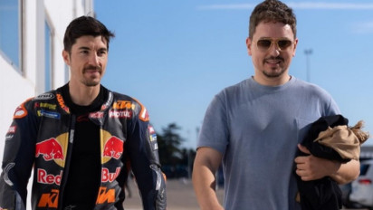 Jadi Pelatih Balap Pribadi Maverick Vinales, Jorge Lorenzo Ungkap Kelebihan Top Gun dari Rider MotoGP Lain