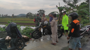 Tragis! Tiga Petani di Sleman Tersambar Petir saat Berteduh di Gubug, Dua Orang Tewas dan Satu Selamat