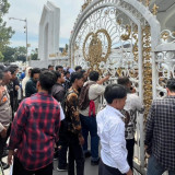 Mahasiswa Ramai-ramai Geruduk Kantor Gubernur Sumut dan Polda Sumut, Desak Bobby Nasution Tutup Diskotek Blue Night