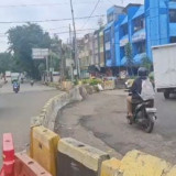 Viral "Pak Ogah" Geser Beton di Kota Tua, Satpol PP Perbanyak Lakukan Patroli
